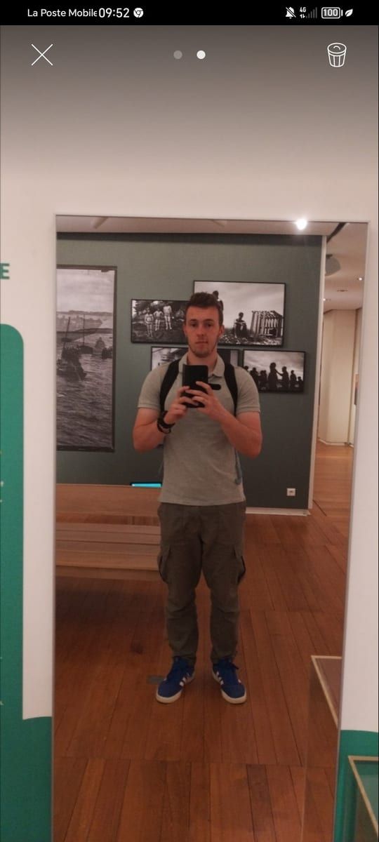 Profil von Many
